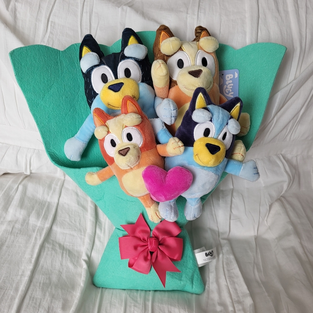 Bluey and Family Plush Valentine's Bouquet